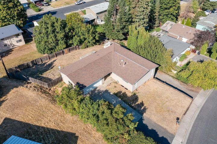 Property Photo:  340-342 NW North Street  WA 99163 