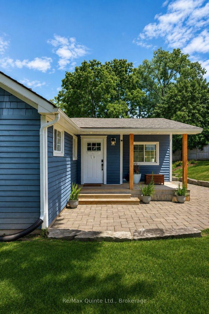Property Photo: 14 Eastern Avenue ON K8N 4Z1