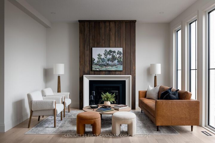 Photo de la propriété:  2160 Linkway Boulevard  ON N6K 0C8 