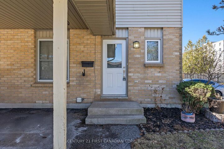 Photo de la propriété:  55 Ashley Crescent 53  ON N6E 3R9 