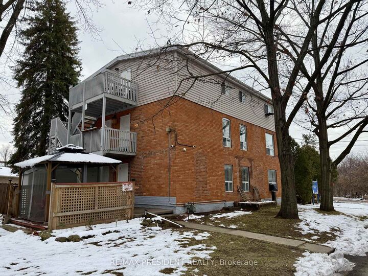 Property Photo: 37 Bond Street S ON L9H 3H2