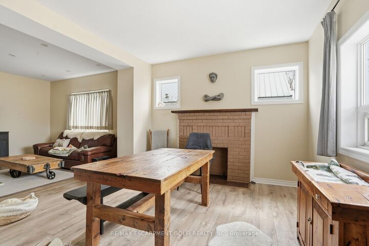 Property Photo: 436 McAlpine Avenue N ON L3B 1T3