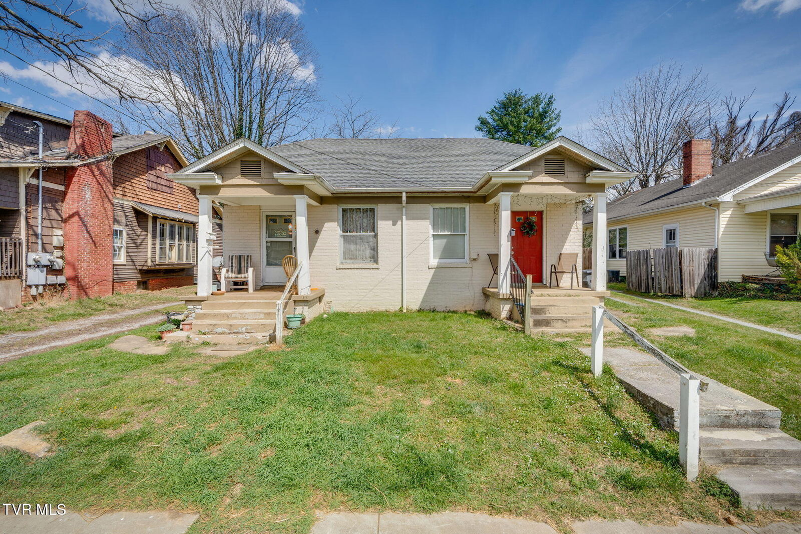 Property Photo: 311/313 Carolina Avenue # 313 TN 37620