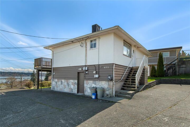 Property Photo: 872 Birch St BC V9W 2T4