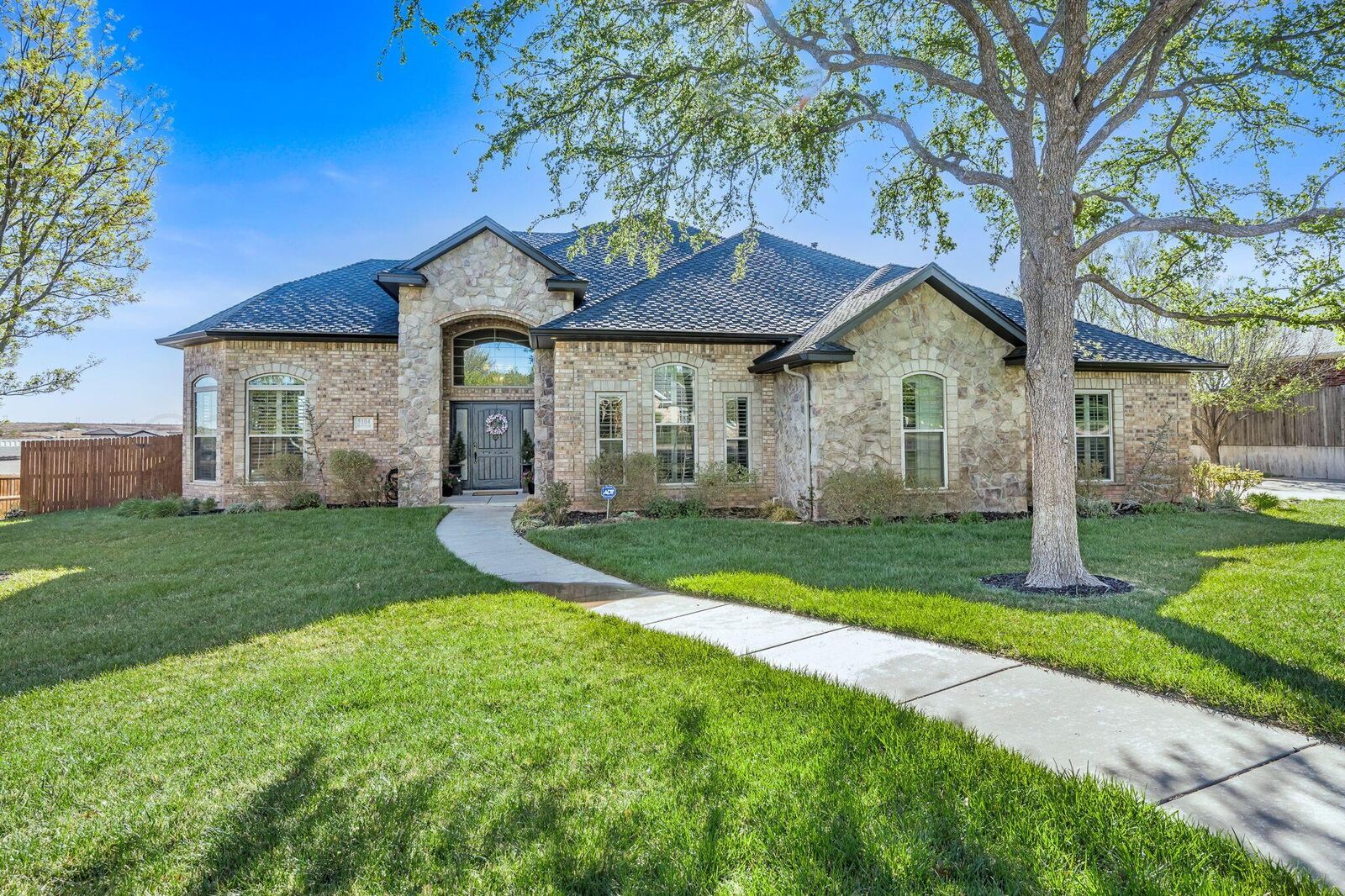 Property Photo:  3104 Sweetgum Lane  TX 79124-4936 
