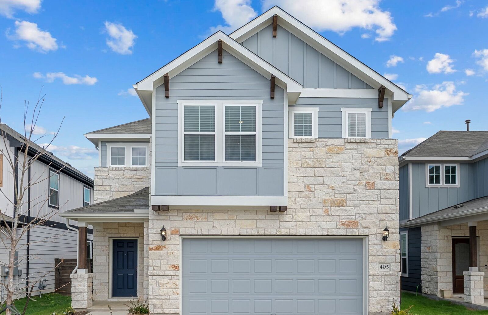 Property Photo:  405 Foresail Road  TX 78641 