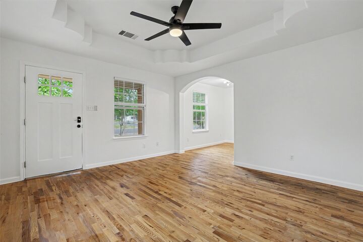 Property Photo:  6307 Chesterfield Avenue  TX 78752 