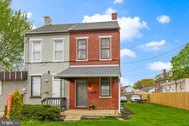 Property Photo:  1513 Oregon Pike  PA 17601 