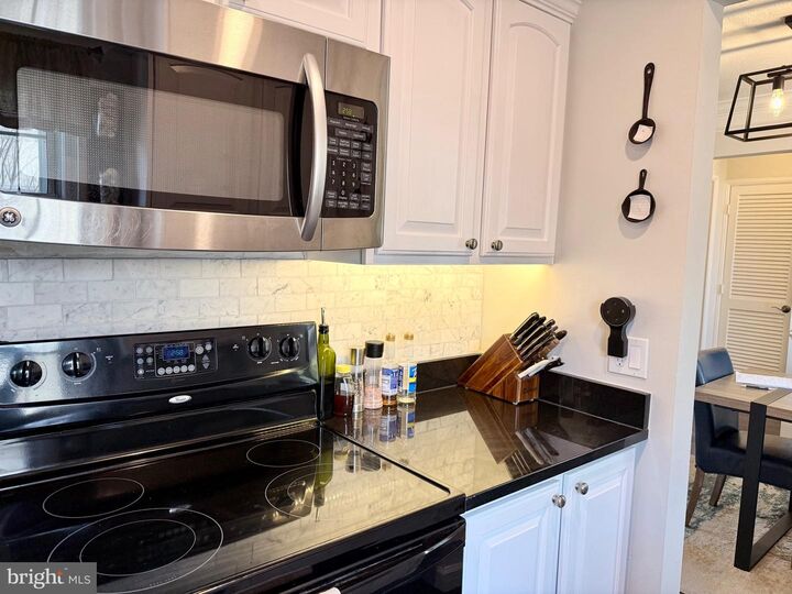 Property Photo:  4628 36th Street S B1  VA 22206 