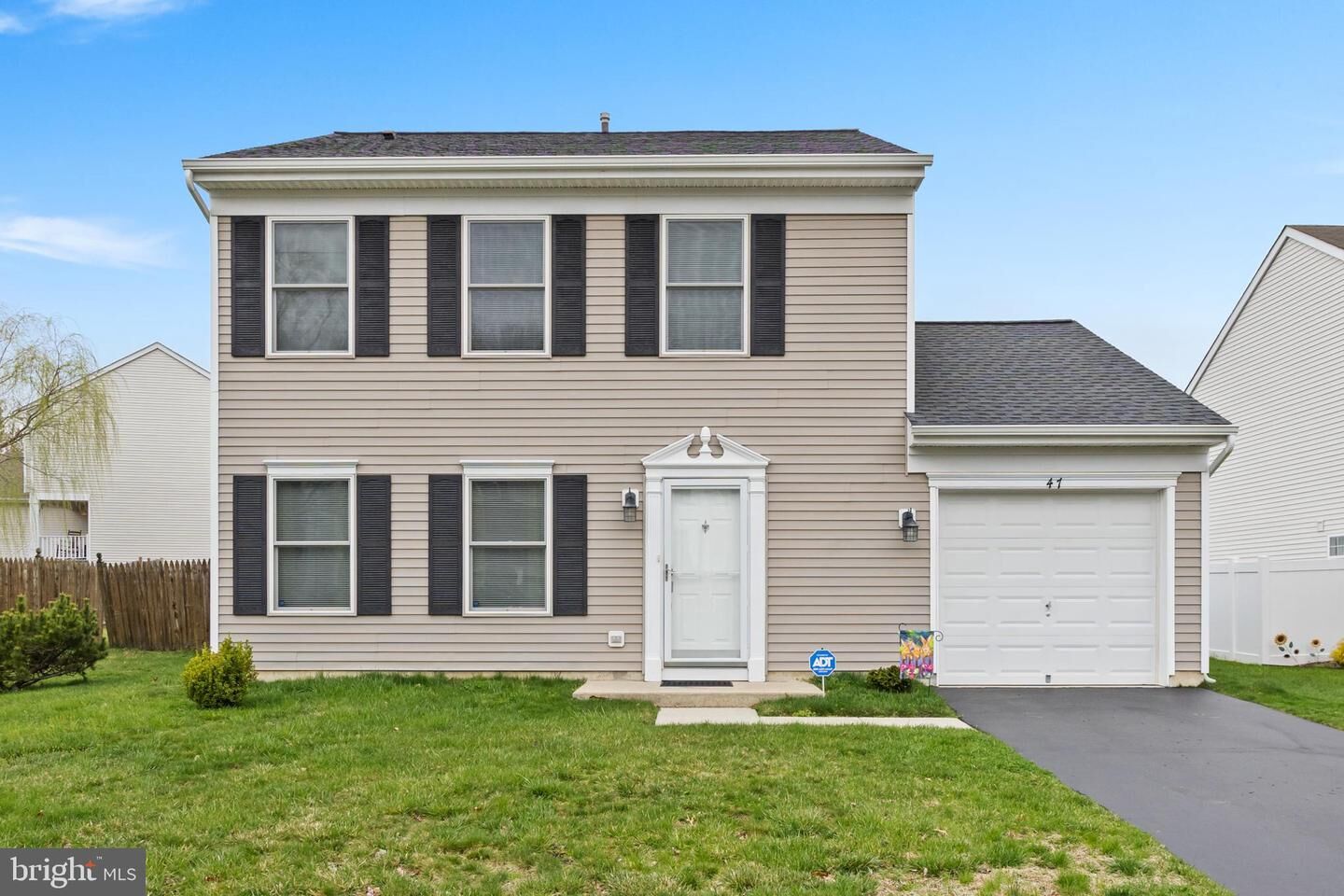 Property Photo:  47 Greenbrook Drive  NJ 08022 
