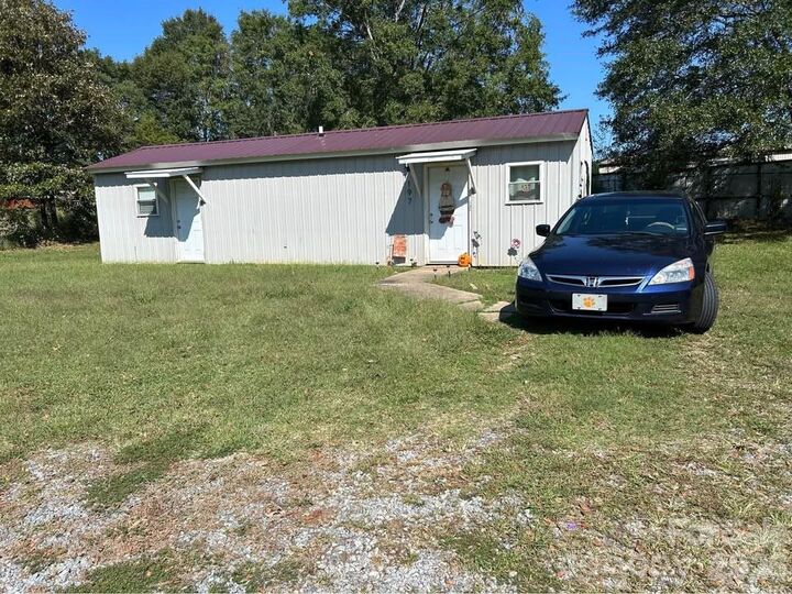 Property Photo:  181 Sandy Hill Drive  NC 28043 