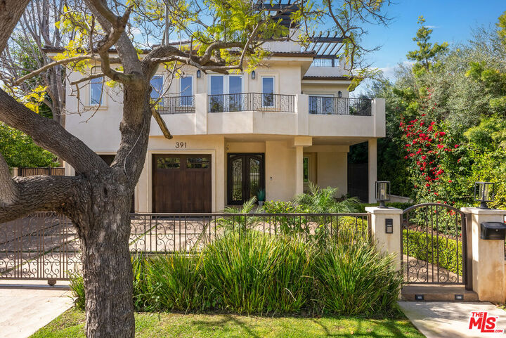 Property Photo: 391 S Saltair Ave CA 90049