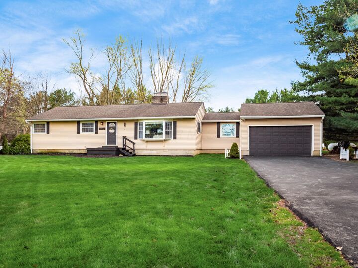 Property Photo:  13872 Center Village Road  OH 43021 