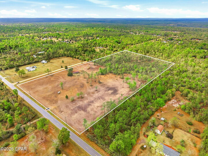 Property Photo: 11727 Owenwood Road FL 32438