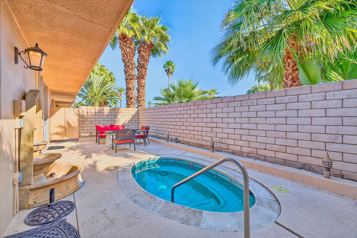 Property Photo:  42505 Adams Street 12  CA 92203 