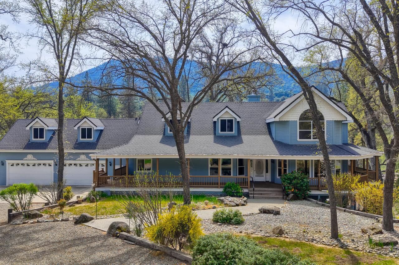 Property Photo:  46580 Vista Del Rio Drive  CA 93644 