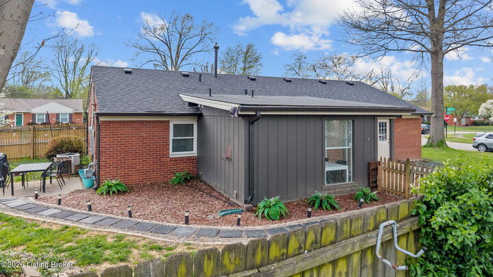 Property Photo: 2005 Keeneland Blvd KY 40223