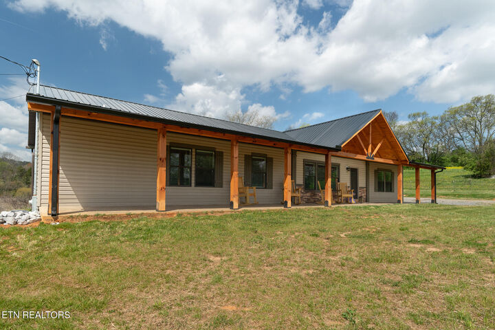 Property Photo: 877 Eslinger Rd TN 37820