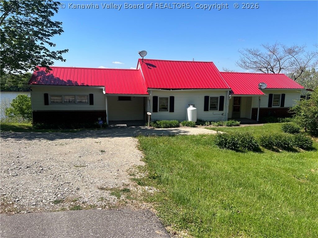 Property Photo:  90 River Lane  WV 26164 