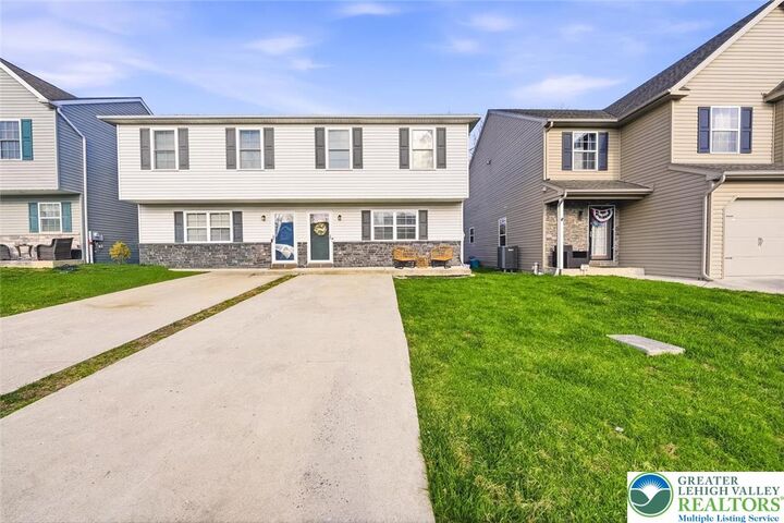 Property Photo:  312 Central Park Avenue  PA 18018 