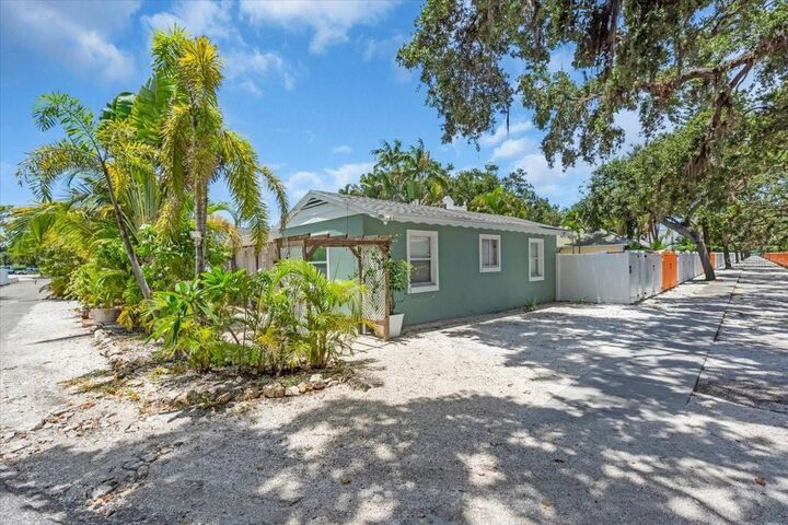 Property Photo: 1760 Wisconsin Lane FL 34239