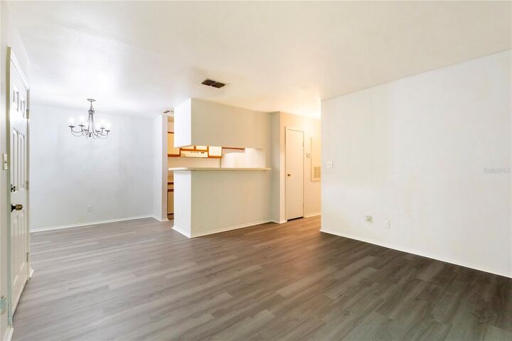 Property Photo:  1400 Gandy Boulevard N 1111  FL 33702 