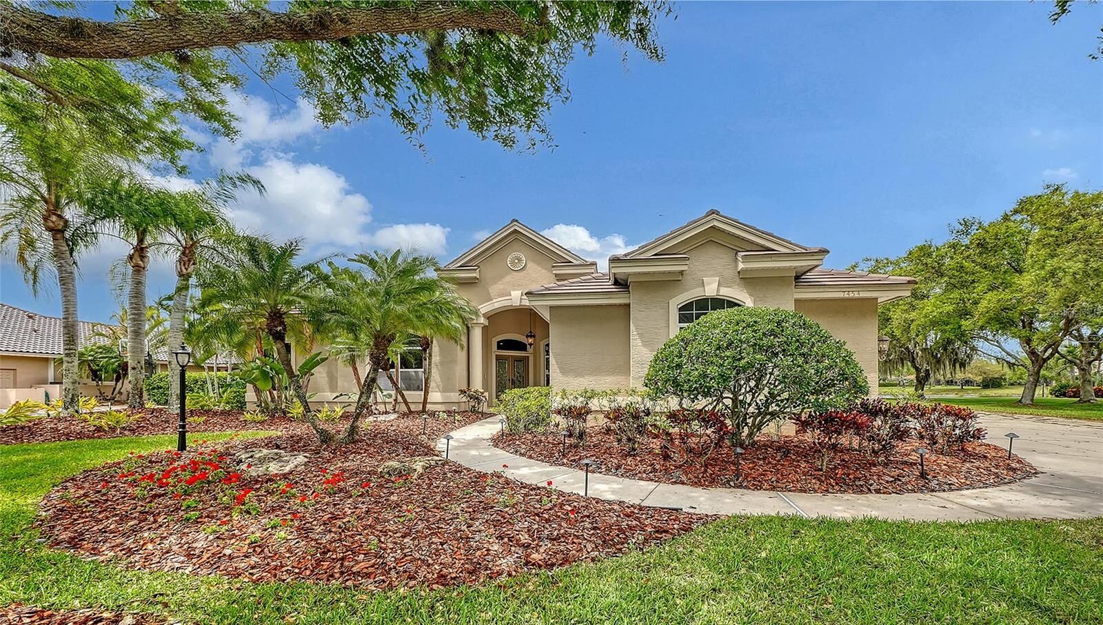 Property Photo:  7454 Paurotis Court  FL 34241 