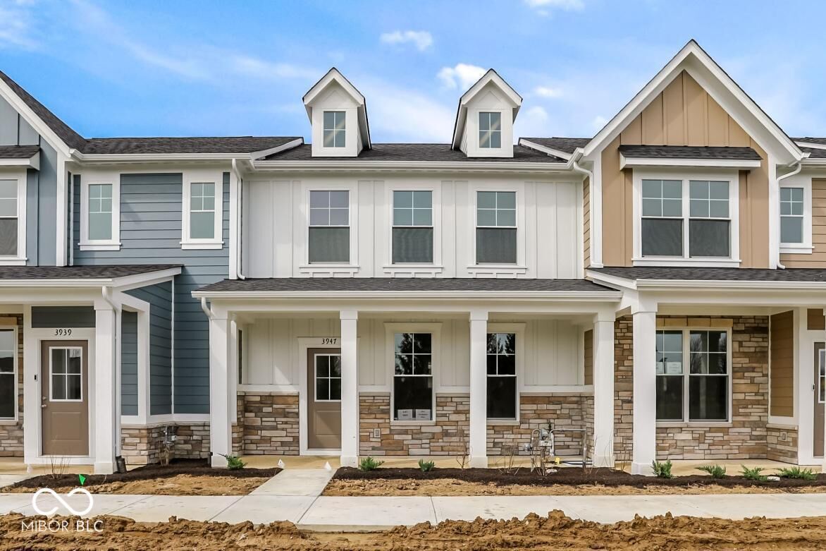 Property Photo:  3947 Sandpiper Way  IN 46112 