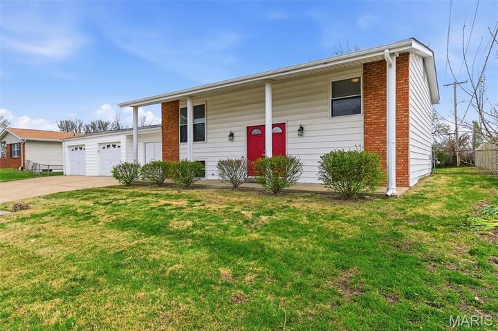 Property Photo: 1342 Caulks Hill Road MO 63304