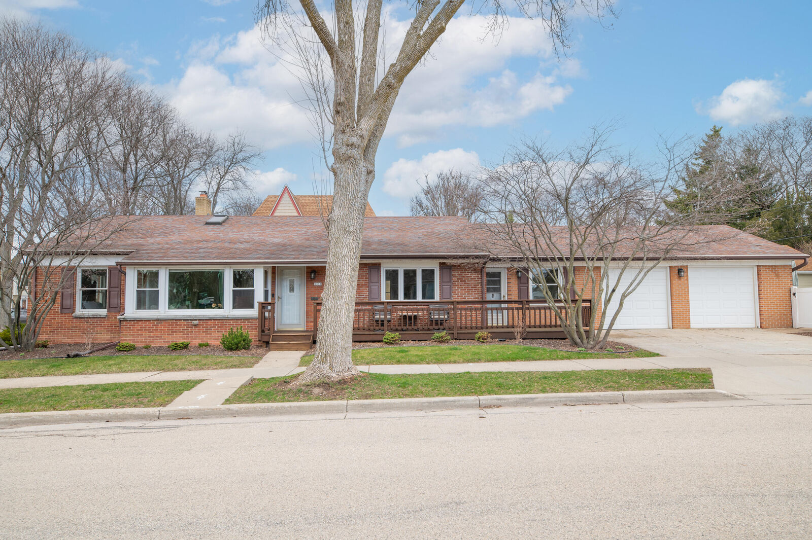 Property Photo:  8330 W Meinecke Ave  WI 53213 