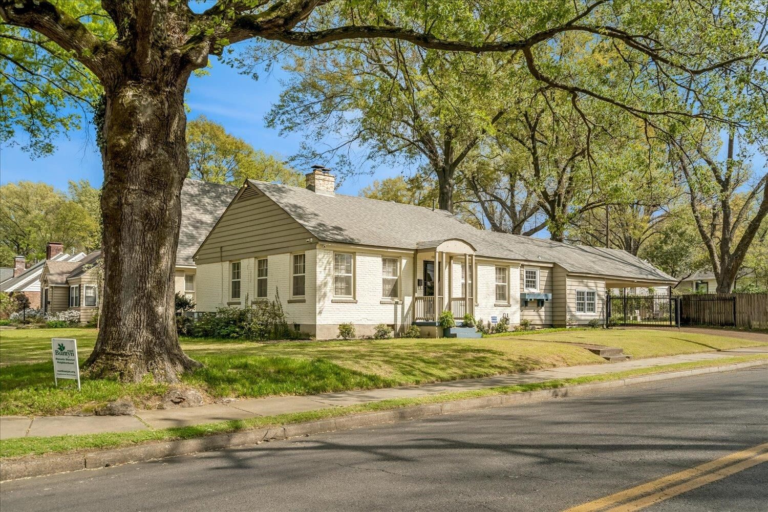 Property Photo: 358 S Greer St TN 38111