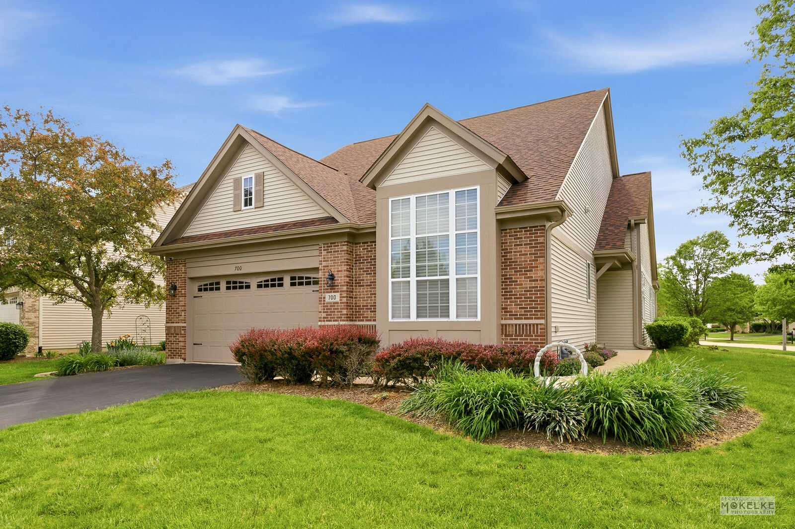 Property Photo:  700 Cheshire Court  IL 60543 
