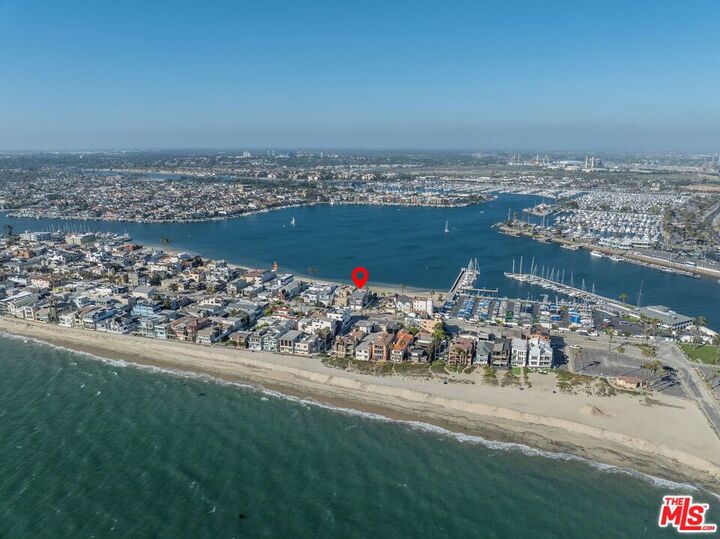 Property Photo: 6821 E Ocean Boulevard 1/2 CA 90803