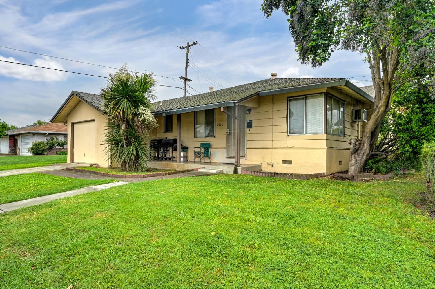 Property Photo:  7101 21st Street  CA 95822 