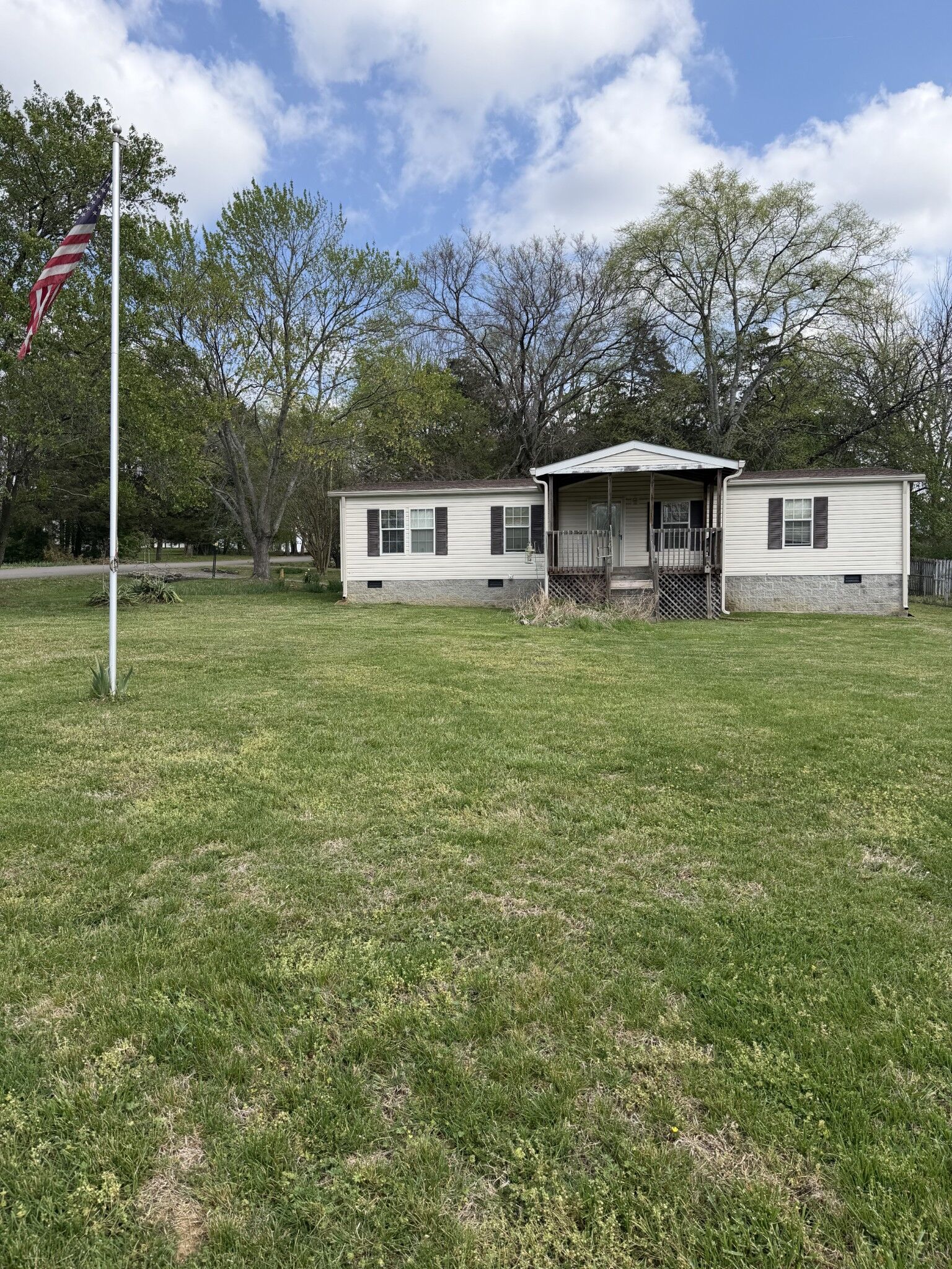 Property Photo:  651 Terrace Hill Rd  TN 37122 