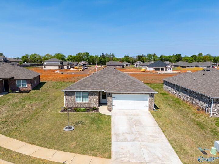 Property Photo:  114 Domingues Avenue  AL 35759 