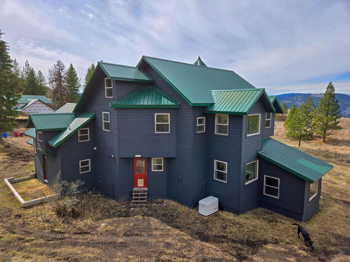 Property Photo:  15 Anfair Ln  WA 99118 