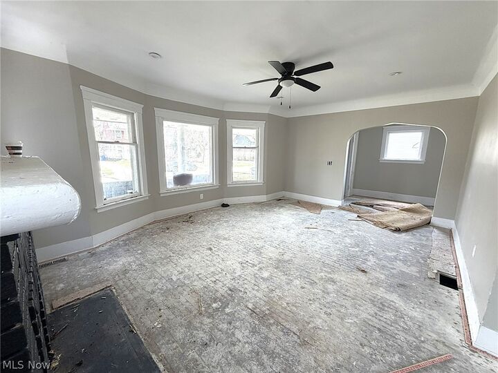 Property Photo: 10712 Grantwood Avenue OH 44108