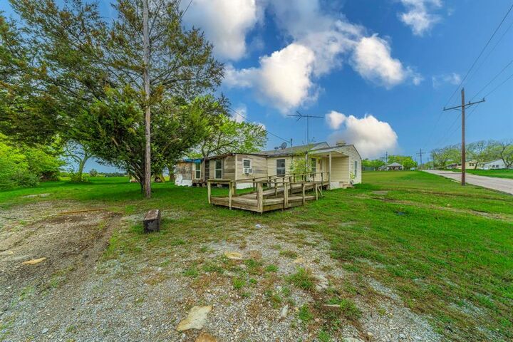 Property Photo:  508 Summit Street  TX 75442 
