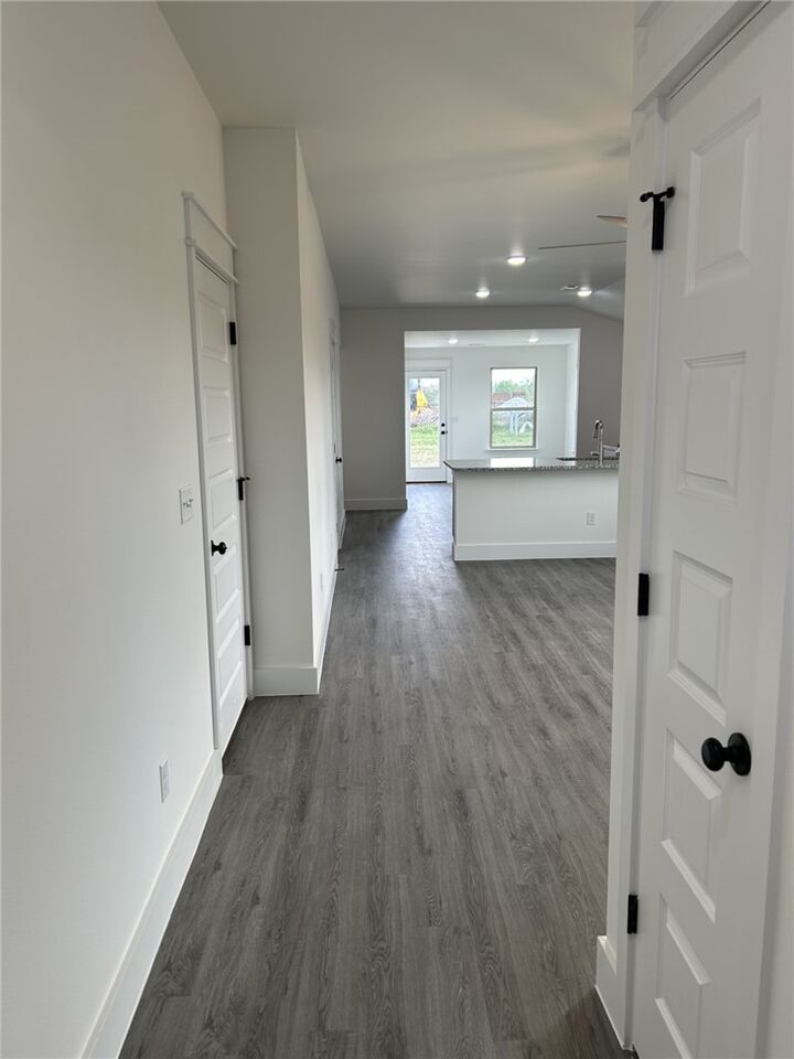 Property Photo: 1801 Farmer Street AR 72751