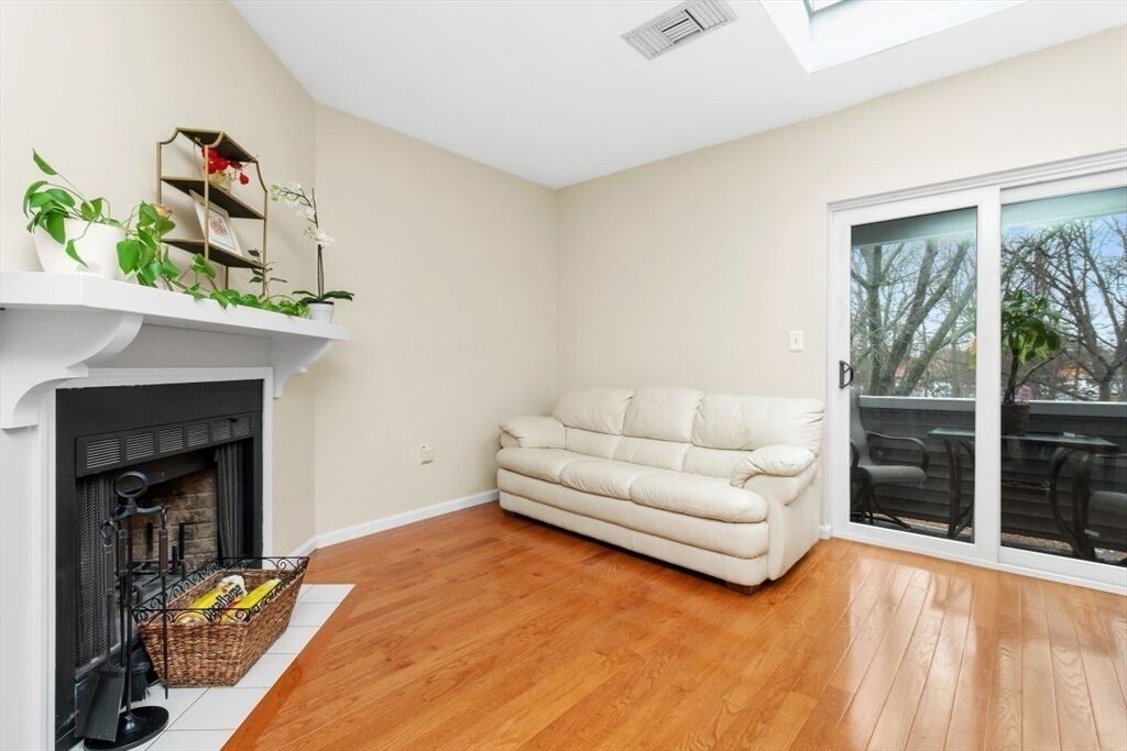 Property Photo: 1210 Vfw Pkwy 12 MA 02132