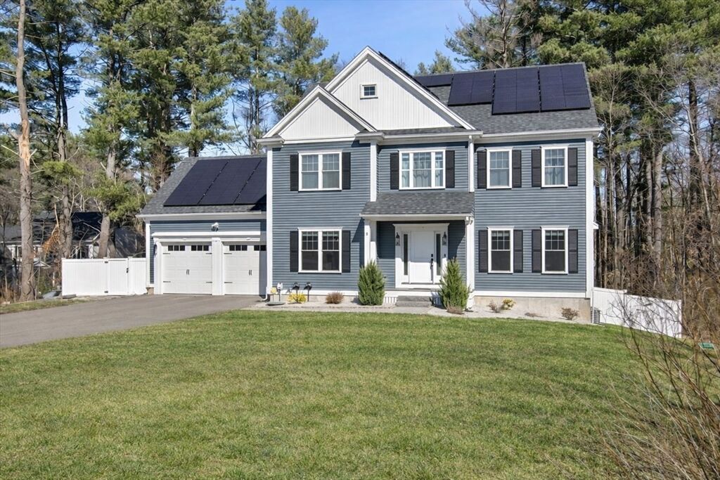 Property Photo:  5 Greenbriar Lane  MA 02019 