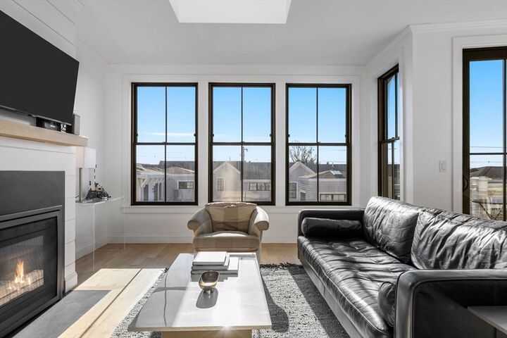 Property Photo:  350 Bradford St 11  MA 02657 