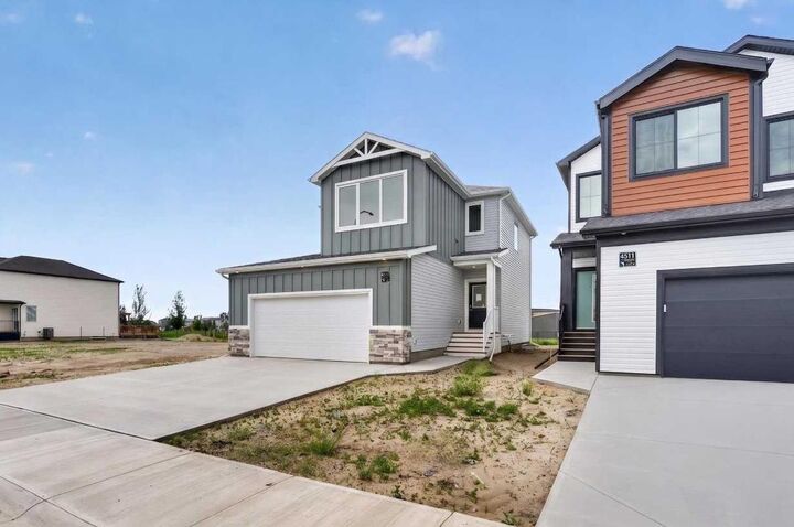Property Photo: 4517 31 Avenue S AB T1K 8J8