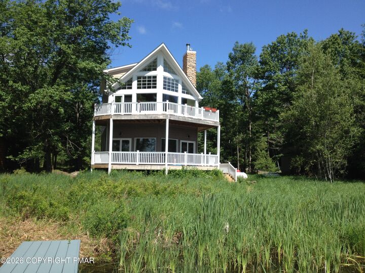 Property Photo:  7648 Lake Shore Drive  PA 18347 