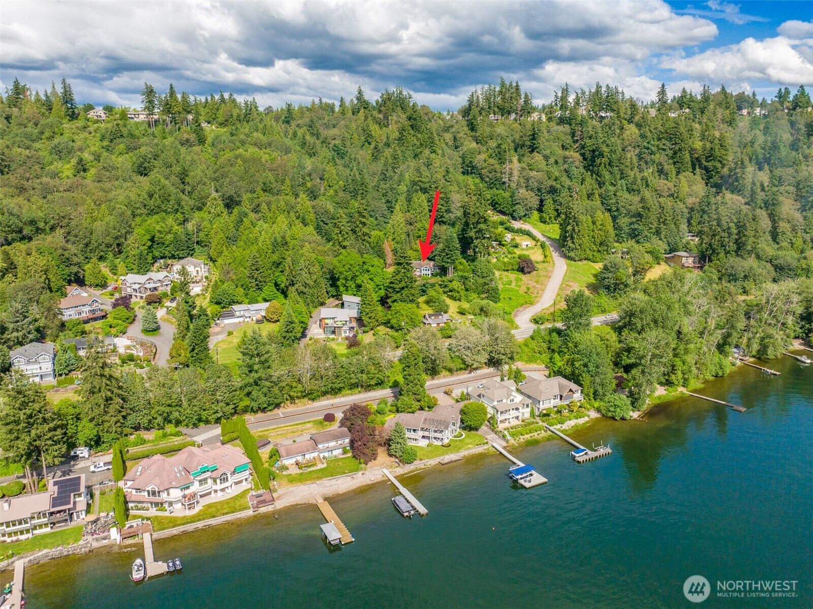 Property Photo: 2668 E Lake Sammamish Parkway NE WA 98074