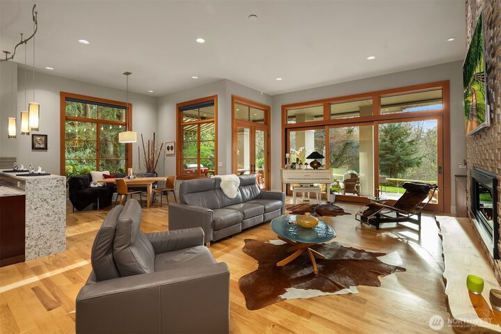 Property Photo:  11303 S Dogwood Lane  WA 98020 