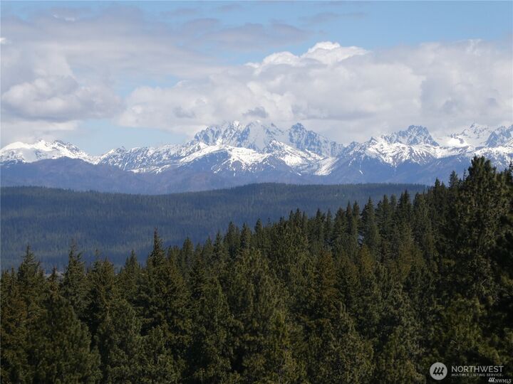 Property Photo:  831  Horse Heaven Road  WA 98922 
