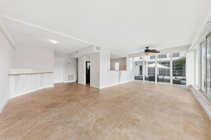 Property Photo: 180 Isle Of Venice Drive 119 FL 33301