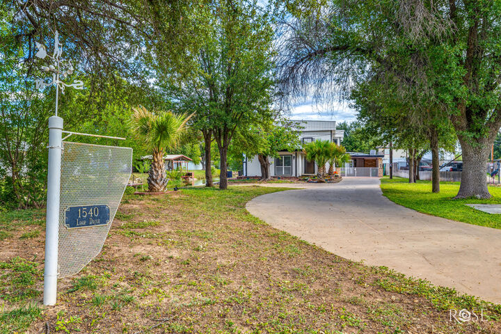 Property Photo:  1540 Loop Drive  TX 76904 